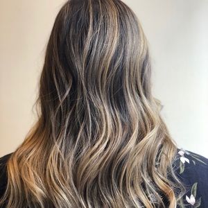 Meet your Posher, Elissa